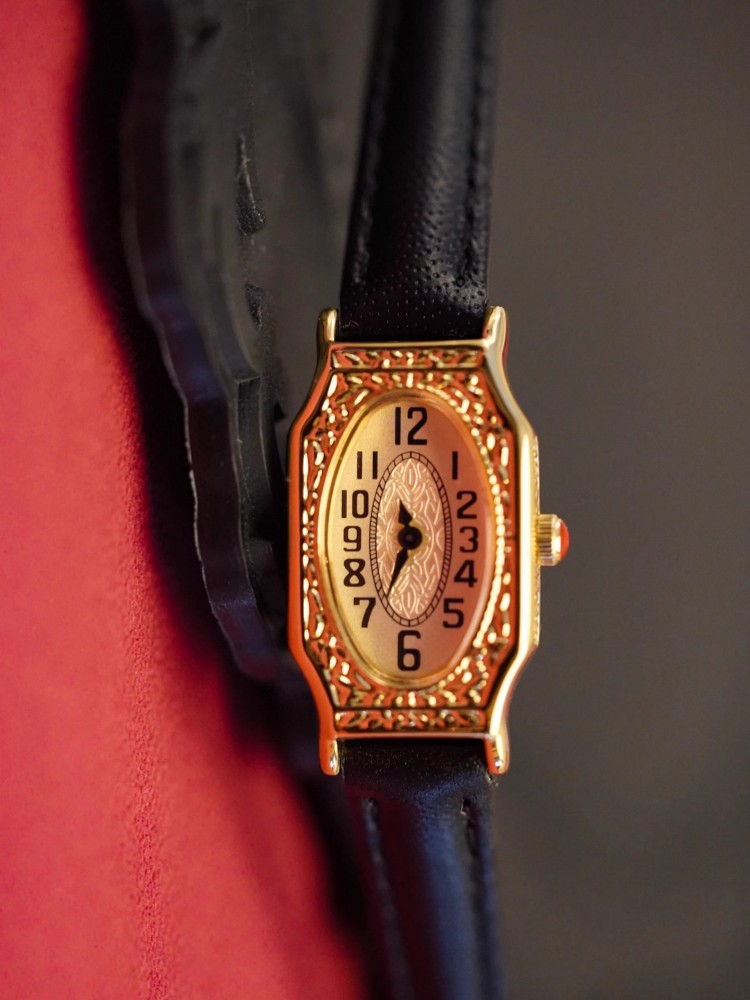 Relógio Vintage Feminino com P - Leatherwork Ideas avaliação e preço